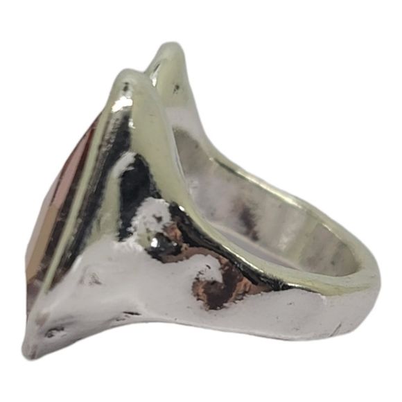 Simulated Morganite Crystal Freeform Silvertone Hammered Finish Ring - Picture 3 of 7
